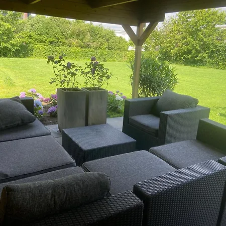 Nancy In Holland Met Eigen Badkamer , Jacuzzi Niet Inclusief , Independent Bathroom Jacuzzi Not Included 3*