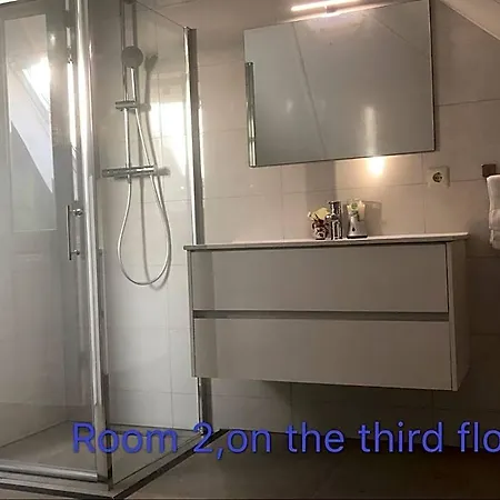 B&B Nancy In Holland Met Eigen Badkamer , Jacuzzi Niet Inclusief , Independent Bathroom Jacuzzi Not Included Aalten