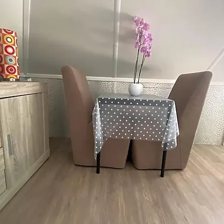 Bed & Breakfast B&B Nancy In Holland Met Eigen Badkamer , Jacuzzi Niet Inclusief , Independent Bathroom Jacuzzi Not Included Aalten