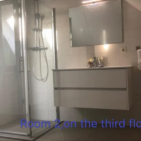B&B Nancy In Holland Met Eigen Badkamer , Jacuzzi Niet Inclusief , Independent Bathroom Jacuzzi Not Included Aalten