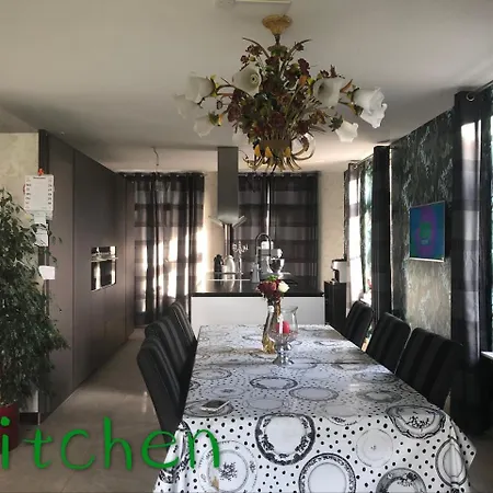 Bed and Breakfast Nancy In Holland Met Eigen Badkamer , Independent Bathroom Άαλτεν