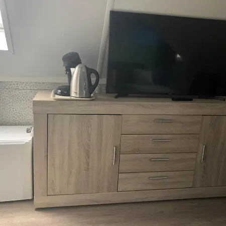 Nancy In Holland Met Eigen Badkamer , Independent Bathroom Frühstückspension