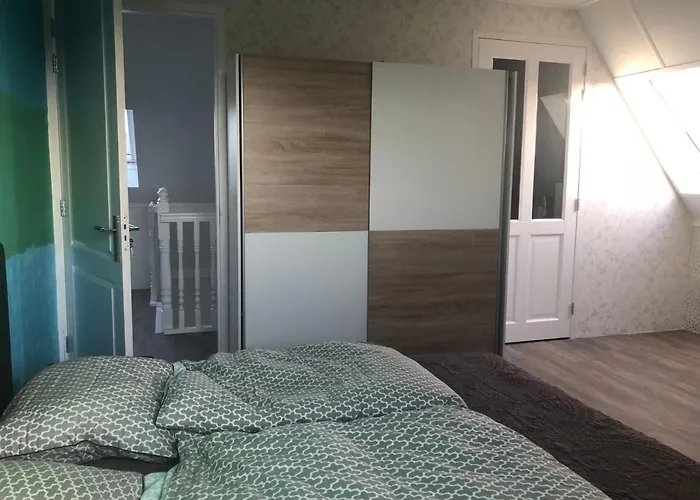 Nancy In Holland Met Eigen Badkamer , Independent Bathroom Bed & Breakfast Aalten