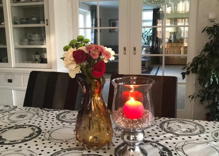 Nancy In Holland Met Eigen Badkamer , Jacuzzi Niet Inclusief , Independent Bathroom Jacuzzi Not Included 3*