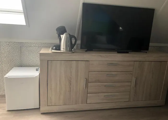 Nancy In Holland Met Eigen Badkamer , Jacuzzi Niet Inclusief , Independent Bathroom Jacuzzi Not Included Oda ve Kahvaltı