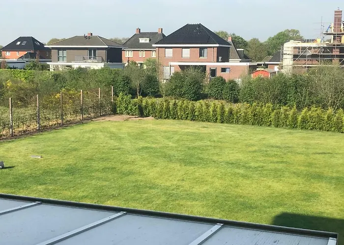 Oda ve Kahvaltı Nancy In Holland Met Eigen Badkamer , Jacuzzi Niet Inclusief , Independent Bathroom Jacuzzi Not Included