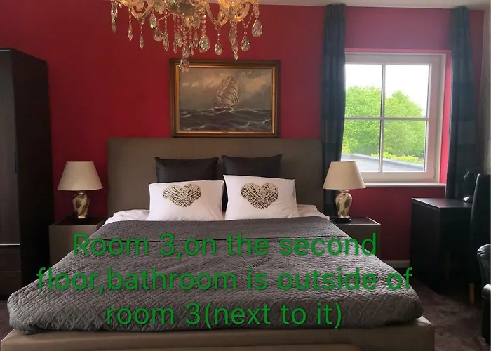 Nancy In Holland Met Eigen Badkamer , Jacuzzi Niet Inclusief , Independent Bathroom Jacuzzi Not Included Oda ve Kahvaltı Aalten